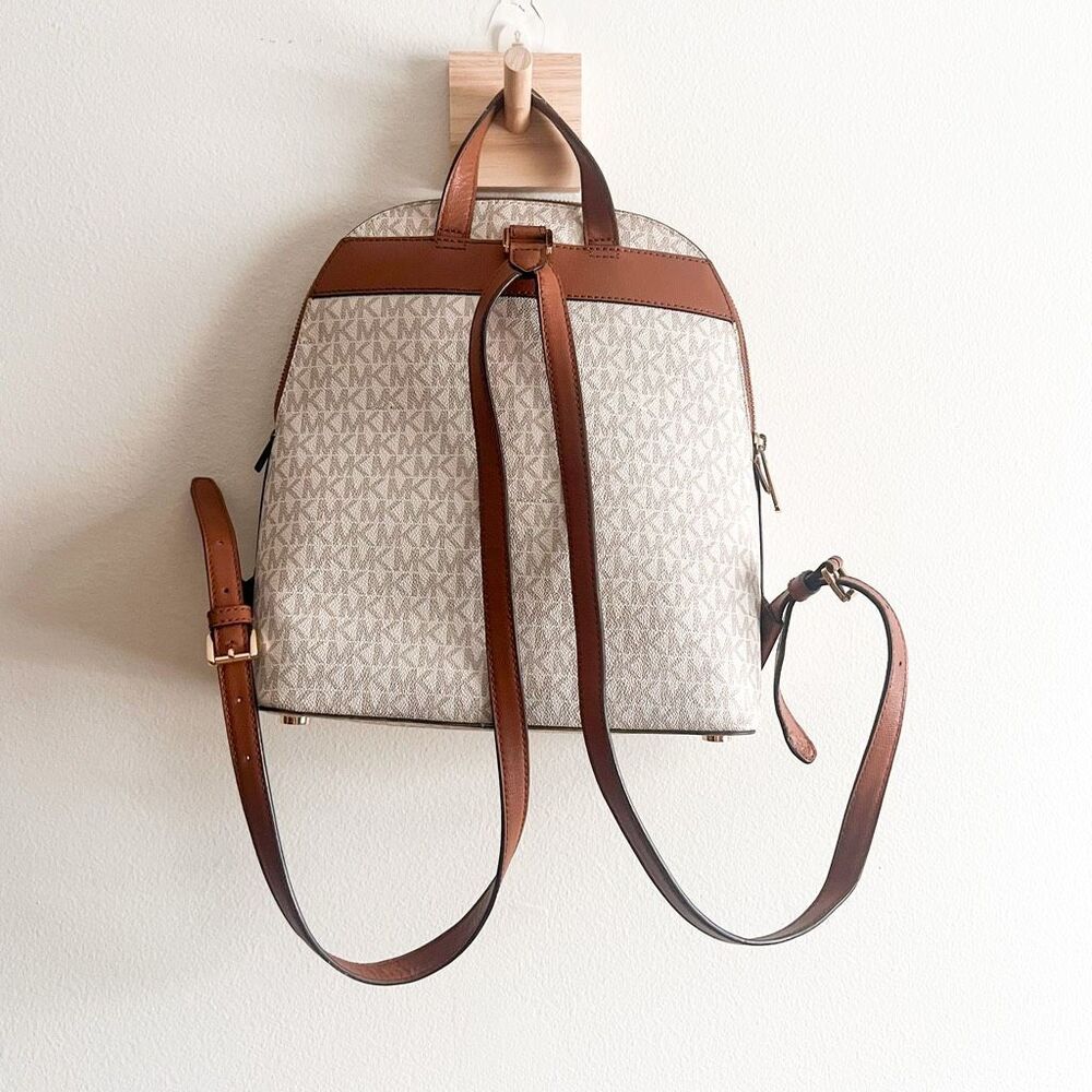 Michael Kors Emmy Large Backpack Signature Vanilla Acorn - Picture 4 of 7